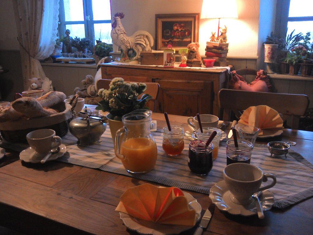 Au Bon Gre D'Hugoline Bed and Breakfast Blanzac  Eksteriør billede
