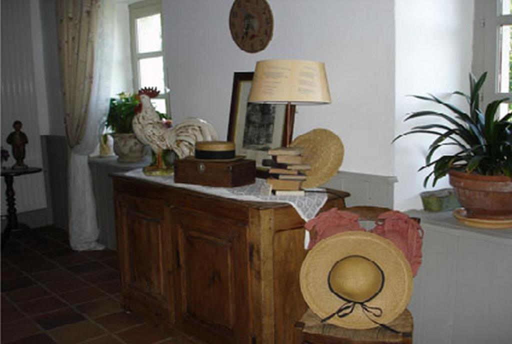 Au Bon Gre D'Hugoline Bed and Breakfast Blanzac  Eksteriør billede